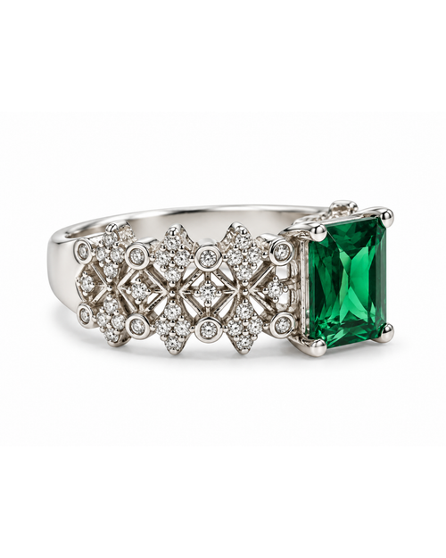 Anillo con calado geométrico de zirconias en plata .925 rodiada, vista lateral.
