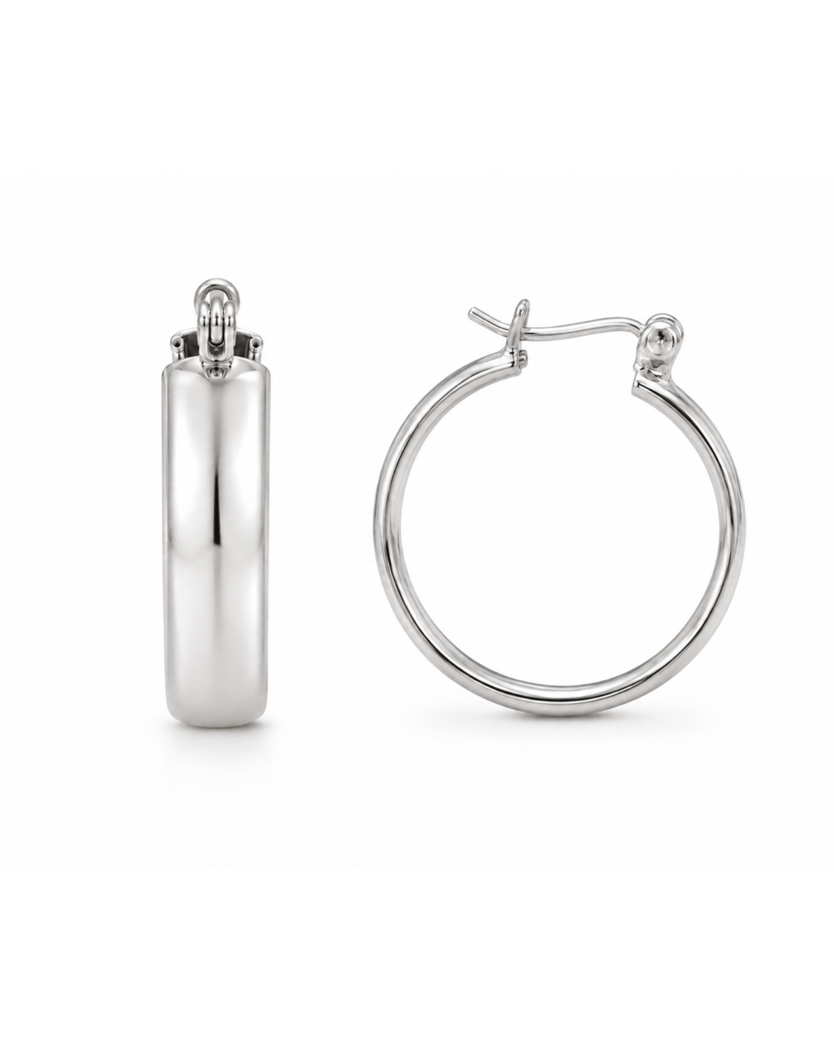 Arracadas minimalistas de plata .925, vista principal del producto.
