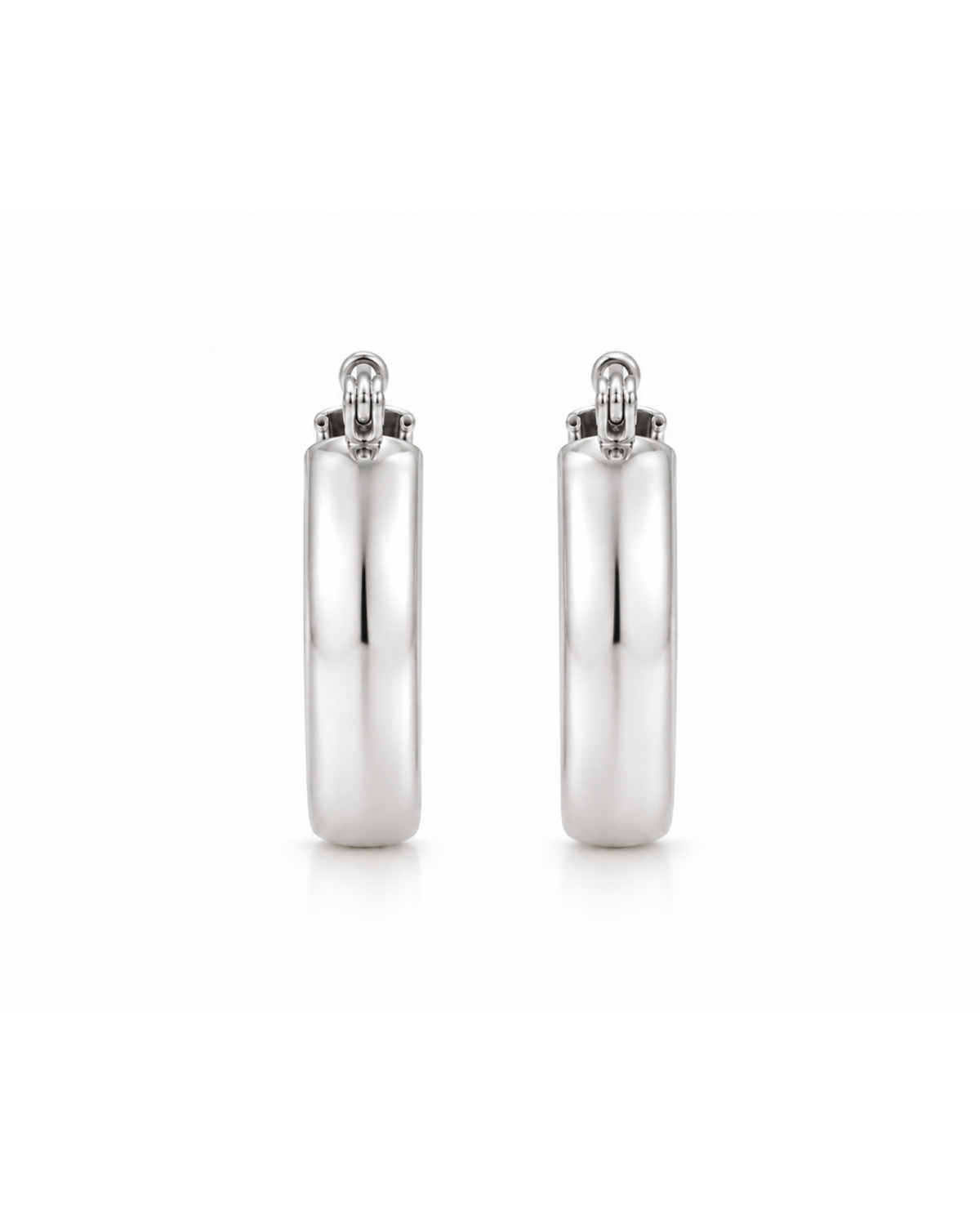 Arracadas minimalistas de plata .925, segunda vista del producto.