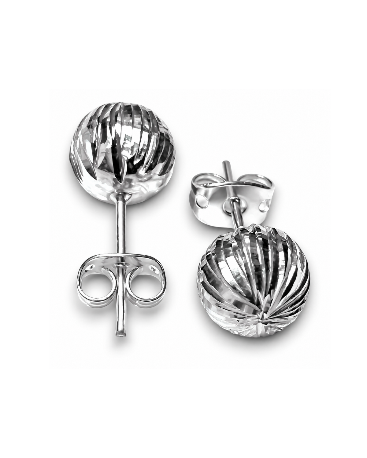 Broqueles redondos diamantados de plata .925, vista posterior y cierre.
