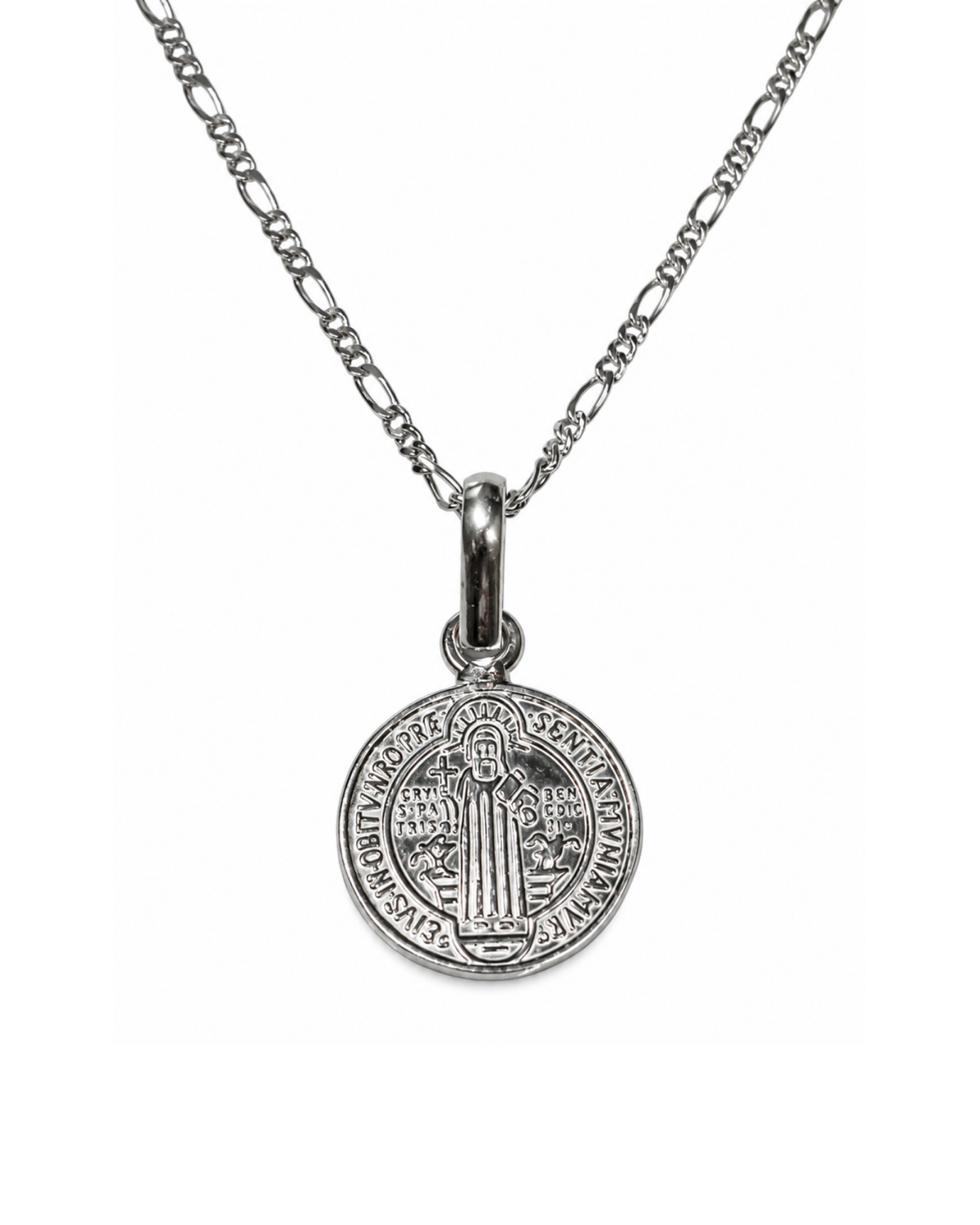 Collar con medalla de San Benito de plata .925, vista frontal completa.