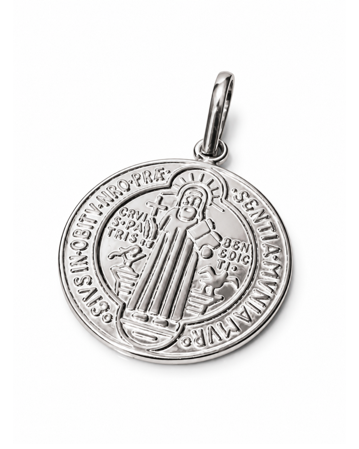 Medalla de San Benito de plata .925, vista frontal con pasacadena.